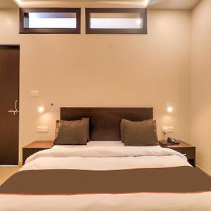 Comfort Triple Room Shower